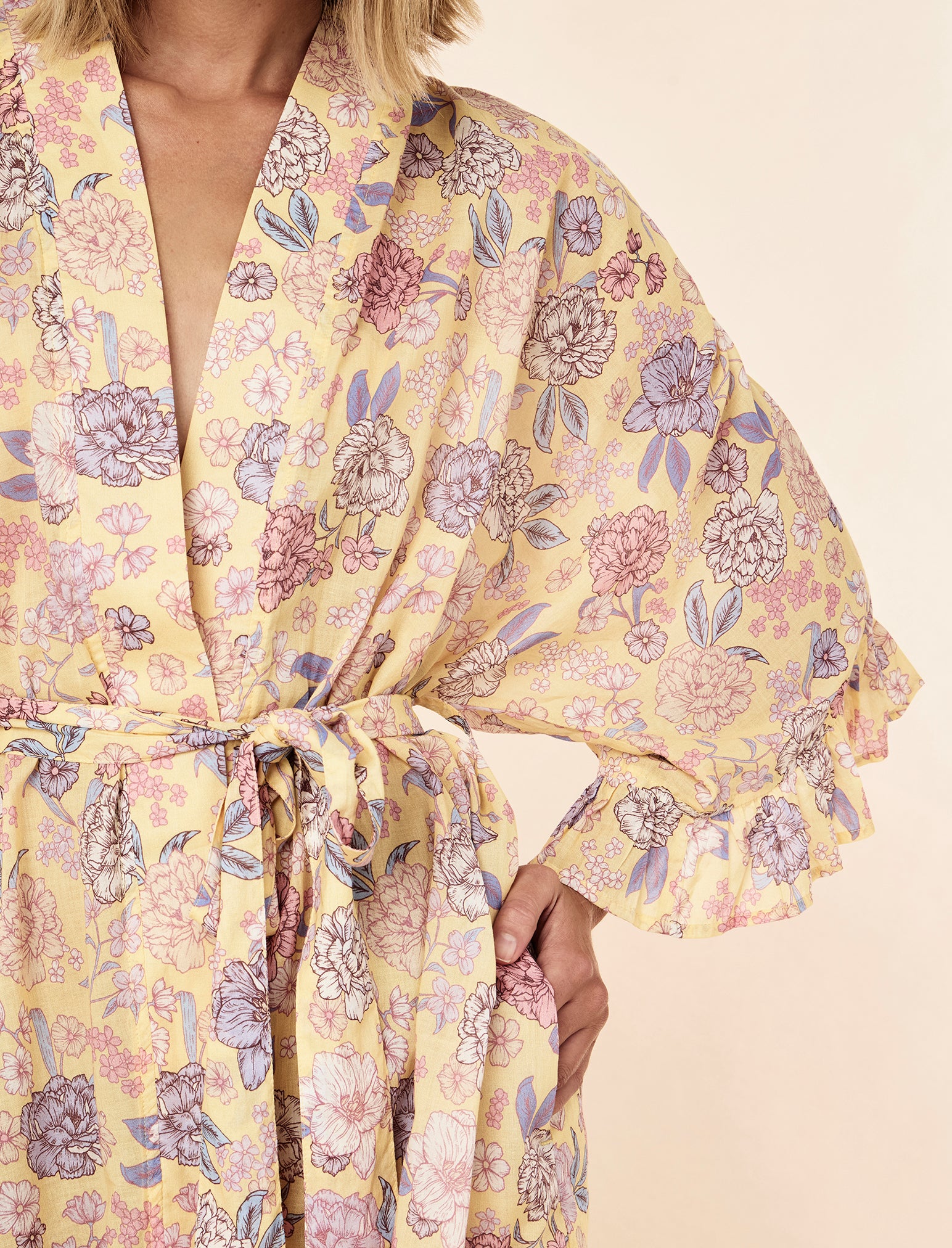 Karolina Midi Frill Robe