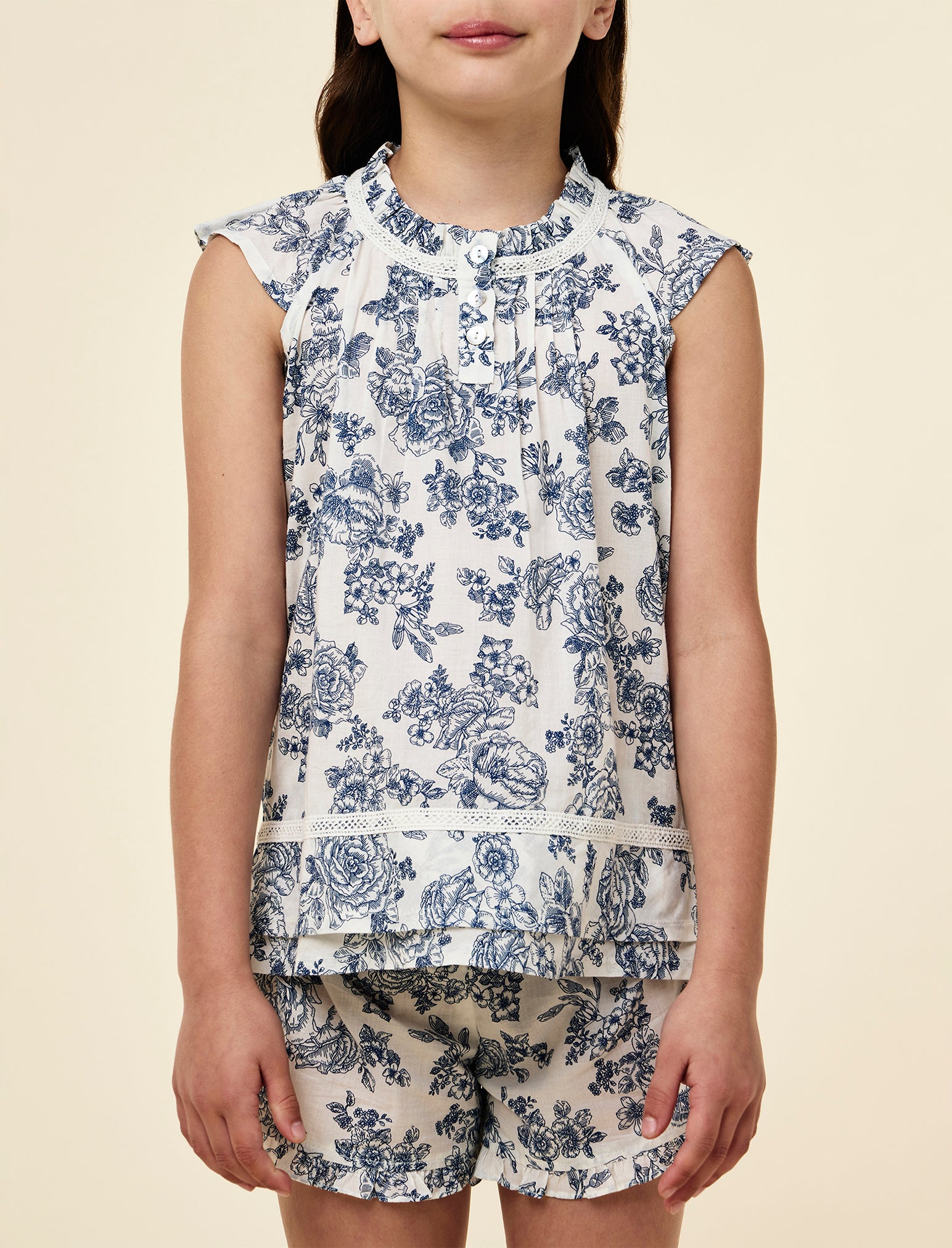 Nostalgia Girls Flutter Cami and Boxer Set